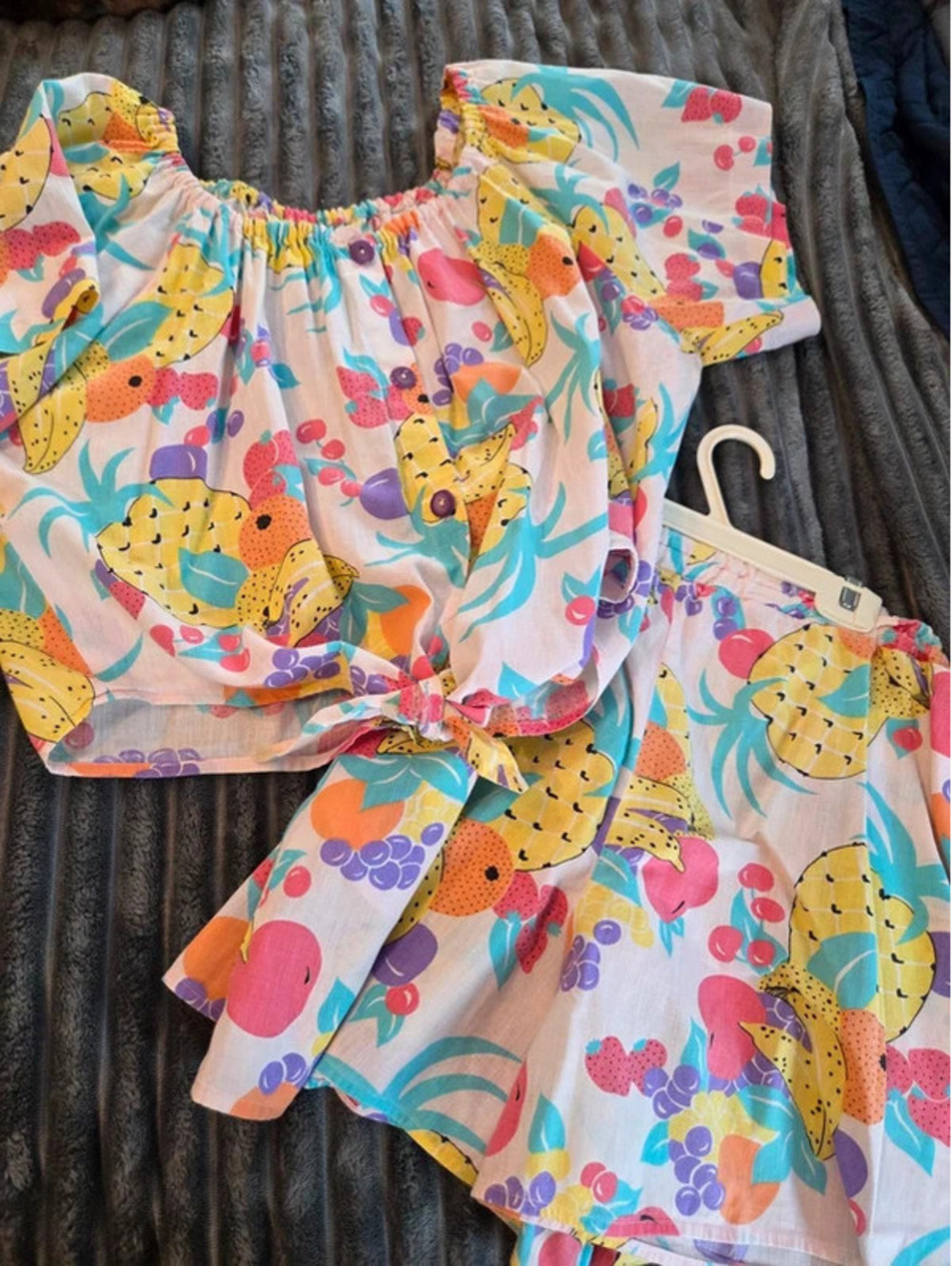 Vintage late 80s two-piece short-sleeve crop top and shorts set